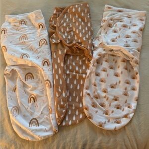 Cozy comfy cubs  3 pack easy Swaddle Set